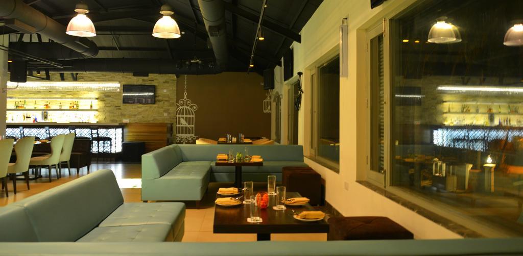 Bay 15 Hotel Panaji Ngoại thất bức ảnh