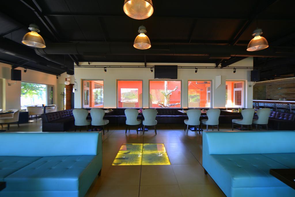 Bay 15 Hotel Panaji Ngoại thất bức ảnh